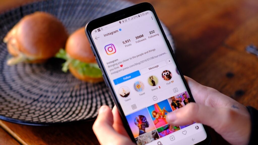 How do Twitter and Instagram Algorithms Work? How the Instagram Algorithm Works in 2023?