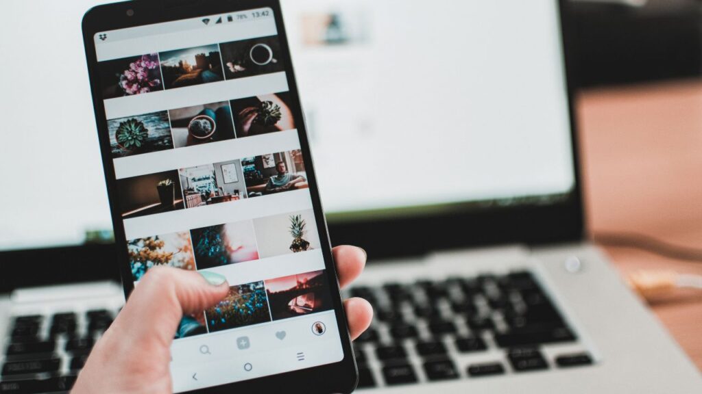 The 5 best Instagram Explore page tips of 2023! How does Instagram Explore work? How to get on the Instagram Explore page in 2023? What you need to know about the Instagram Explore page?